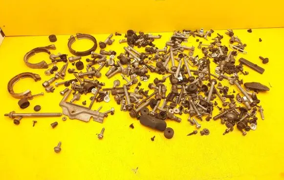 Volkswagen PASSAT B8 Nuts/bolts 