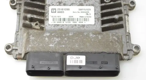 Chevrolet Cruze Engine control unit/module 25181280