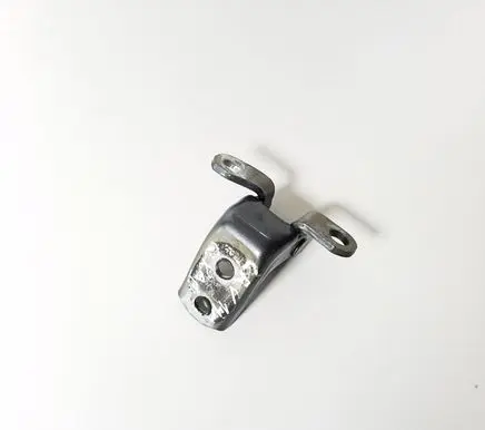 Honda CR-V Rear door lower hinge