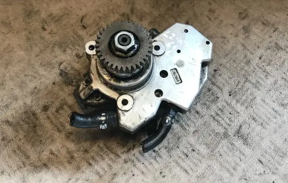Fuel injection high pressure pump