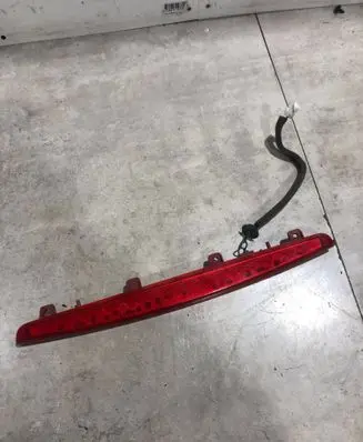 KIA Niro Third/center stoplight 92700G5000