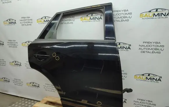 Audi Q2 - Rear door