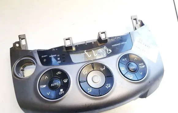 Toyota RAV 4 (XA30) Climate control unit 5590042250 55900-42250