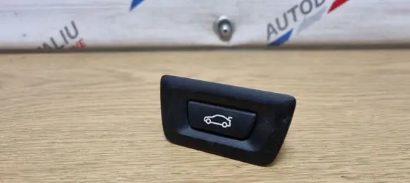 BMW 3 F30 F35 F31 Tailgate/boot open switch button 9275119