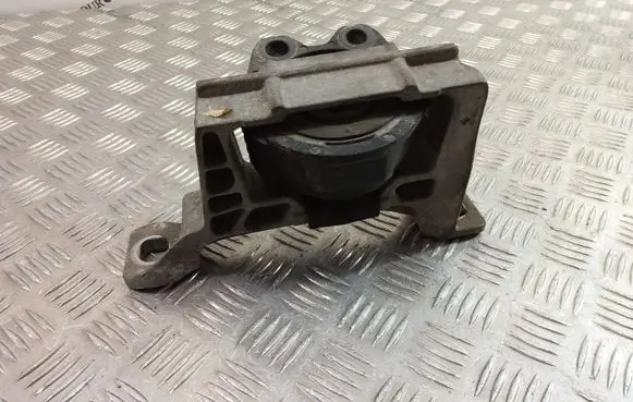 Ford C-MAX II Engine mount bracket 3M516F012BK