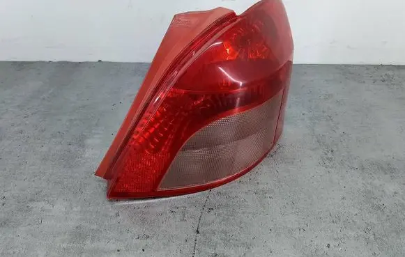 Toyota Yaris Rear/tail lights 52-143