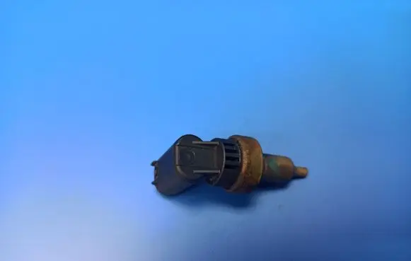 Mercedes-Benz CLS C218 X218 Intake air temperature sensor A0041539728