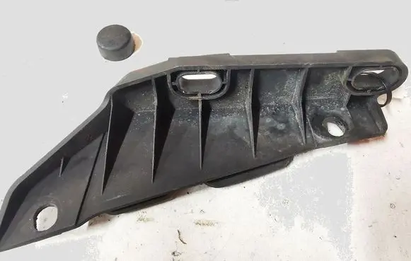 Citroen C4 Grand Picasso Front bumper mounting bracket