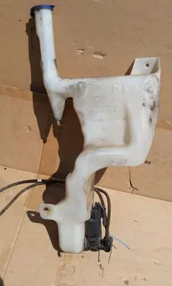 Ford Fiesta Windshield washer fluid reservoir/tank 8A61-17B613-AD