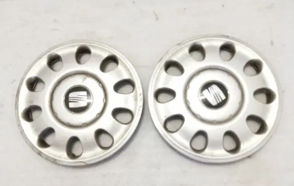 Seat Leon (1P) R15 wheel hub/cap/trim 1M0601147