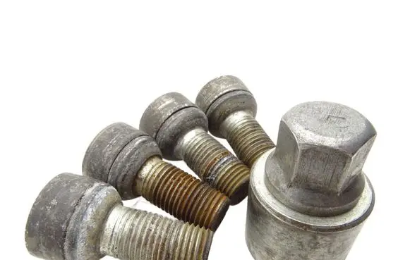 Volkswagen Scirocco Nuts/bolts 