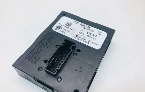 Volkswagen Golf VII Keyless (KESSY) go control unit/module 5Q0959435