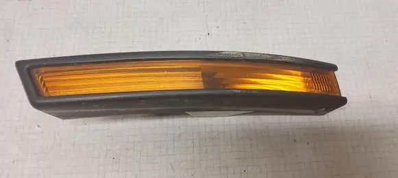Volkswagen PASSAT B6 Front bumper turn signal 3C0953042J 3C0807718