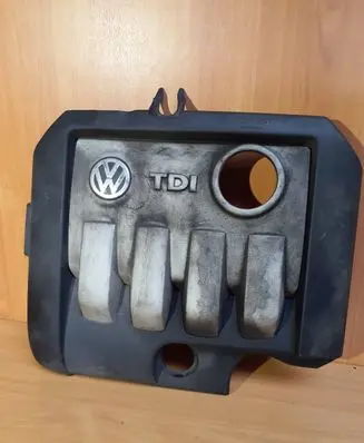 Engine cover (trim)