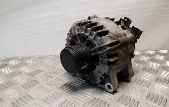 Volvo V40 Generator/alternator 30659390