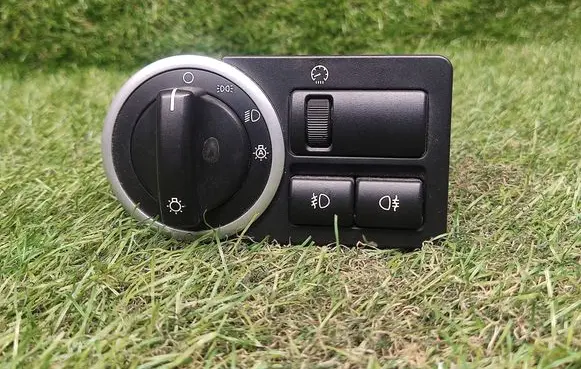 Land Rover Range Rover L322 Light switch YUD501380PUY