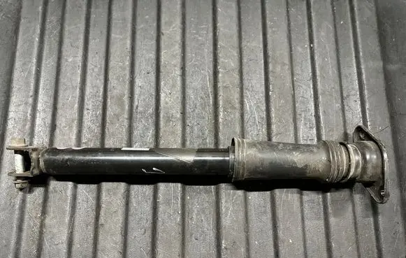 Hyundai ix35 Rear shock absorber/damper 553002Y350 553112Y350