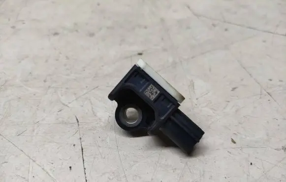 Volvo XC60 Airbag deployment crash/impact sensor 31334336