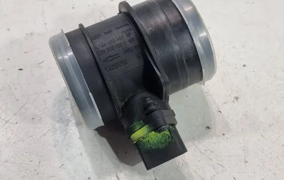 Audi A4 S4 B6 8E 8H Mass air flow meter 074906461B 0281002461