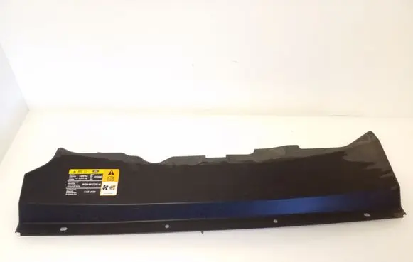 Engine bonnet/hood lock trim molding