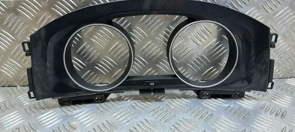 Dashboard trim