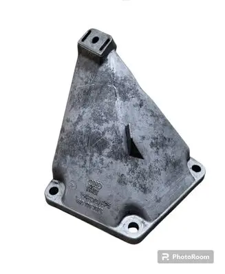 Audi A6 S6 C5 4B Engine mounting bracket 4B0199307C