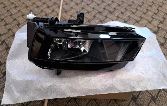 Volkswagen Golf VII Front fog light 5G0941661J