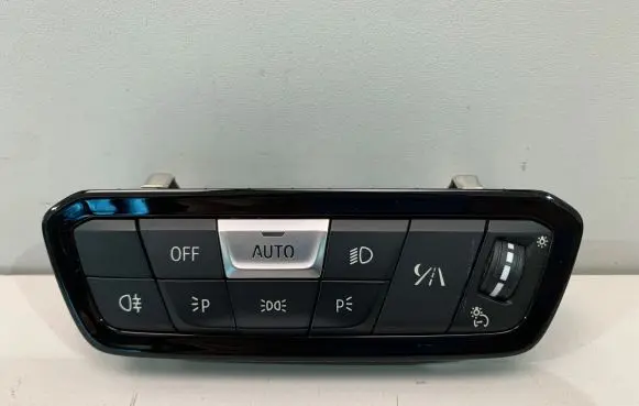 BMW 8 G14 Light switch 9461124