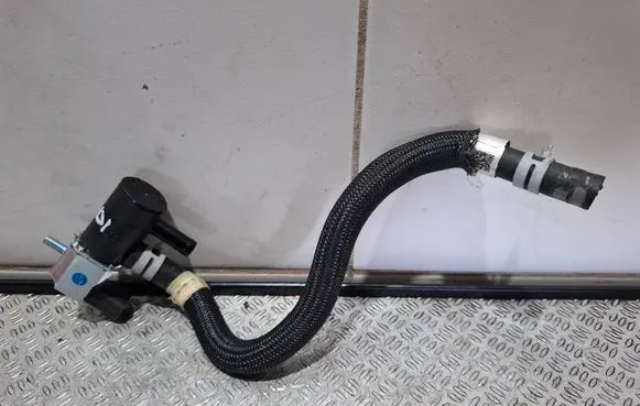 Renault Clio V Vacuum valve K5T48595