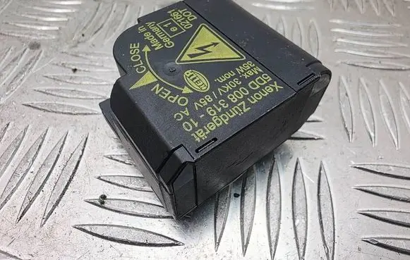 Mercedes-Benz ML W164 Headlight ballast module Xenon 5DD00831910