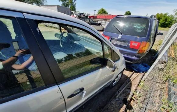 Mercedes-Benz A W168 Front door 761
