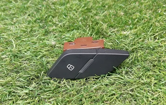 Audi A3 S3 8V Central locking switch button 8V0962108
