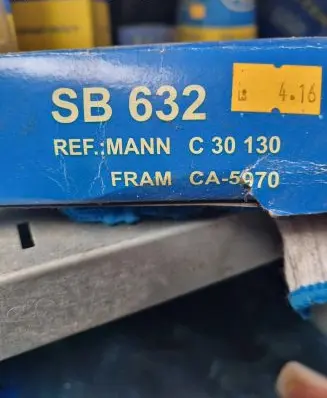 Jaguar Daimler Air filter SB632 C30130 CA5970