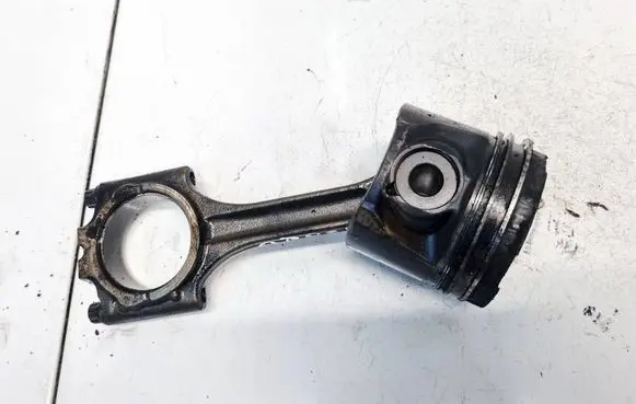 Volvo V70 Piston with connecting rod 