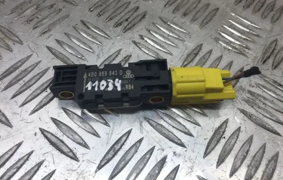 Audi A3 S3 8P Airbag deployment crash/impact sensor 4B0959643D 11034