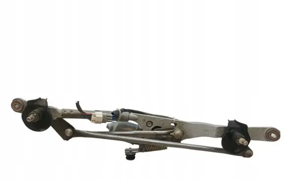 Toyota Auris 150 Front wiper linkage and motor 85110-02190