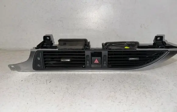 Audi A6 C7 Dash center air vent grill 4G1820951