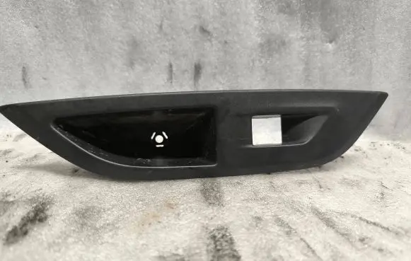 Peugeot 2008 II Front door card panel trim