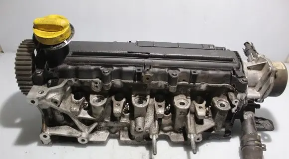 Renault Scenic II - Grand scenic II Engine head 2402050318