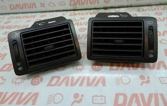 Citroen Jumpy Dashboard side air vent grill/cover trim 9634498977 9634498077