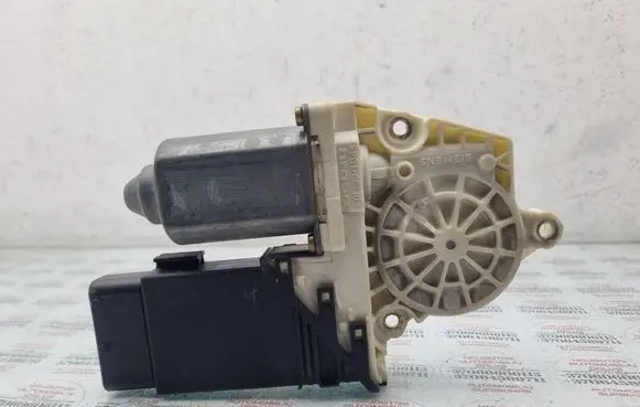 Seat Toledo II (1M) Front door window regulator motor 0536003502