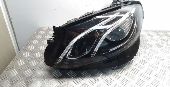 Mercedes-Benz E W213 Headlight/headlamp A2139063904
