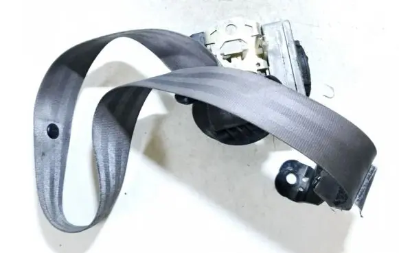 Seat Toledo II (1M) Front seatbelt 33009582b