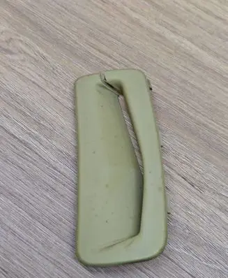 Volvo S80 Seat belt trim BPGQC