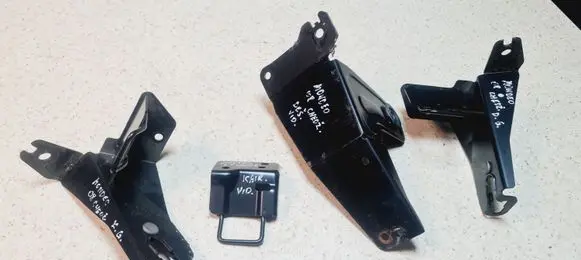 Ford Mondeo MK IV ISOFIX Bracket 7S71A613B91AC 7S71114B09AD 7S71A60615AC
