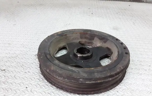 Toyota Yaris Crankshaft pulley
