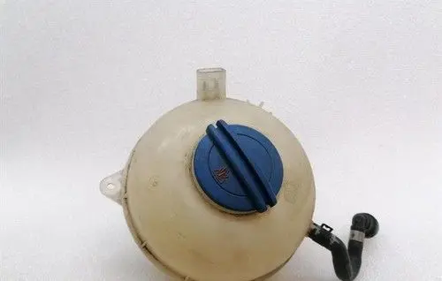 Porsche Macan (95B) Coolant expansion tank/reservoir cap 95B121407