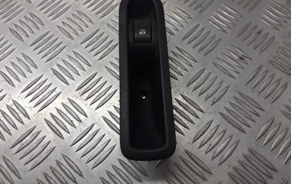Renault Scenic II - Grand scenic II Quarter vent window switch 156013870