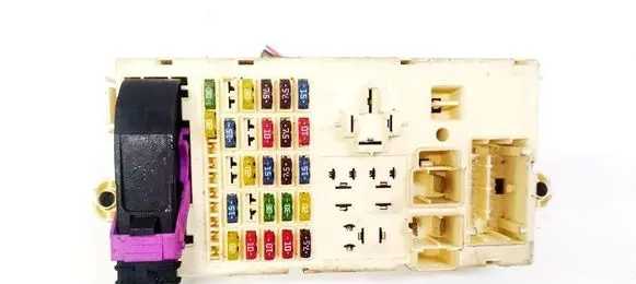 Fiat Stilo Fuse box set 46750594