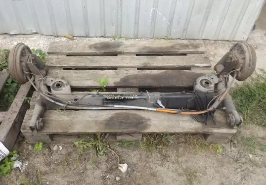 Renault Twingo II Rear axle beam 